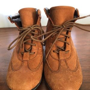 Oliberte leather brown booties size 36/6